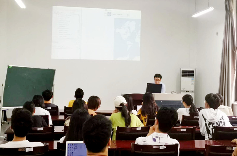 大学生空间信息技术协会举办专业学科竞赛辅导讲座